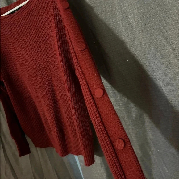 JESSICA SIMPSON Sweater - Picture 2 of 4